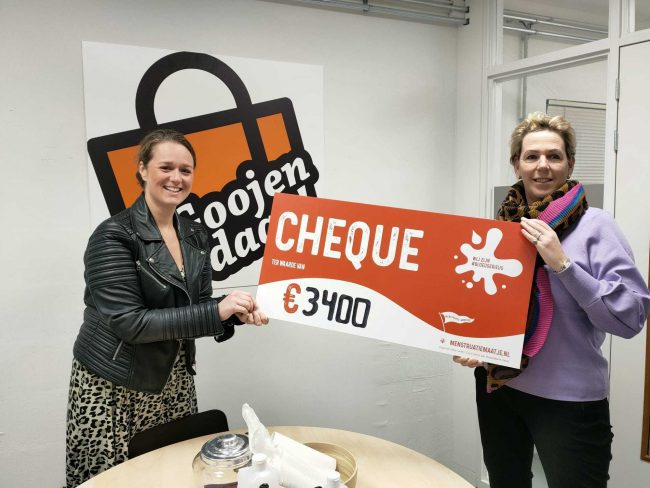 Ladies Circle Venlo doneert aan Voedselbank Venlo voor menstruatie-armoede bestrijding 2021