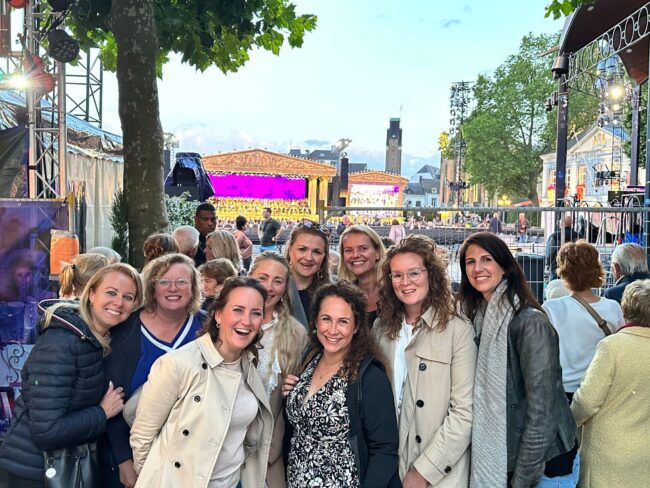 Foto Ladies Andre Rieu 2023 Foto's van de ladies tijdens de repetitie van het Andre Rieu concert